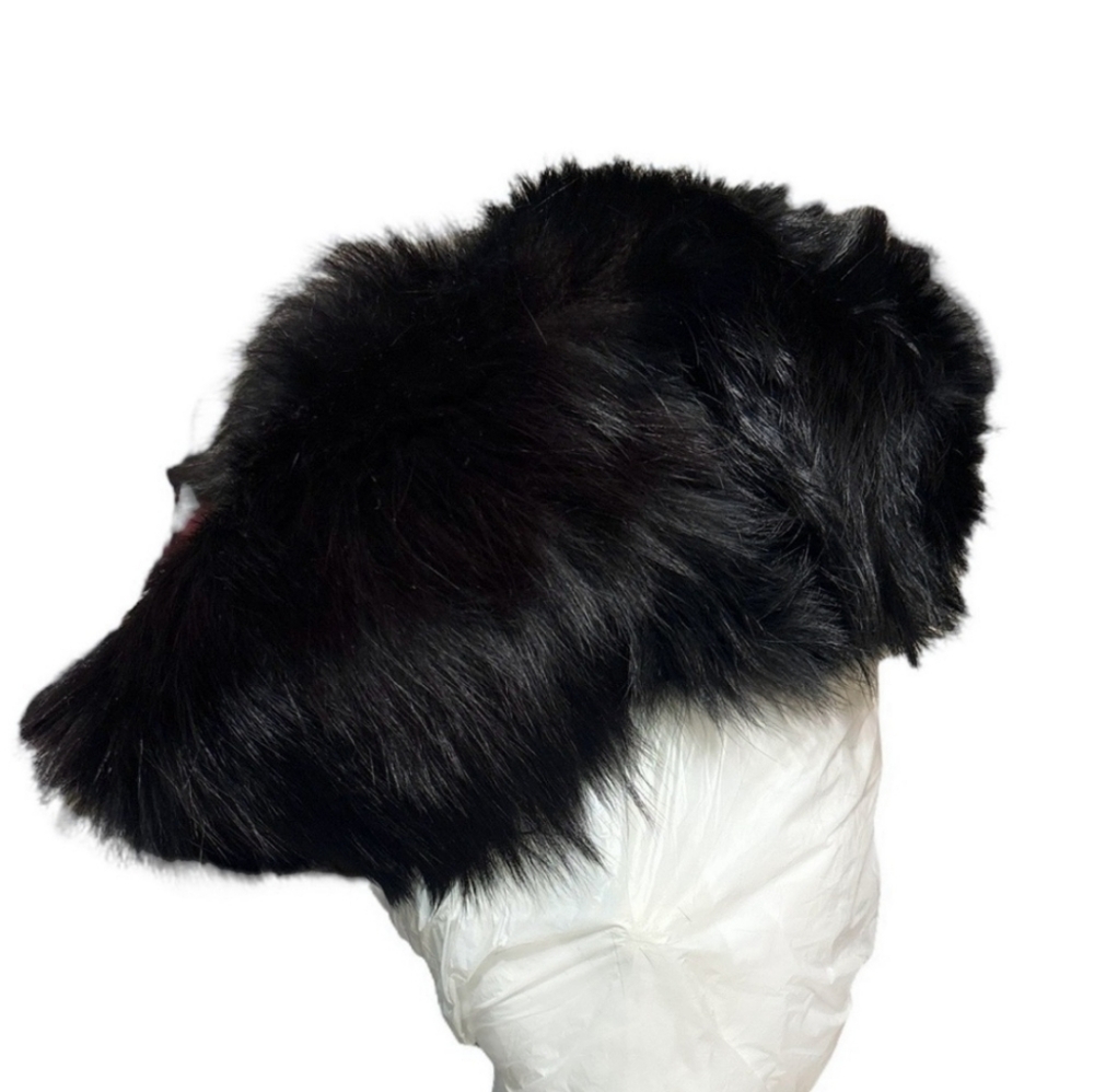 VINTAGE Fox Fur Beret with Fur Pom Pom